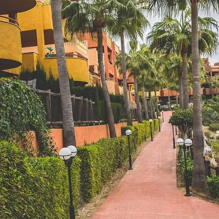 2 Bed With Great Views -elviria Апартаменти